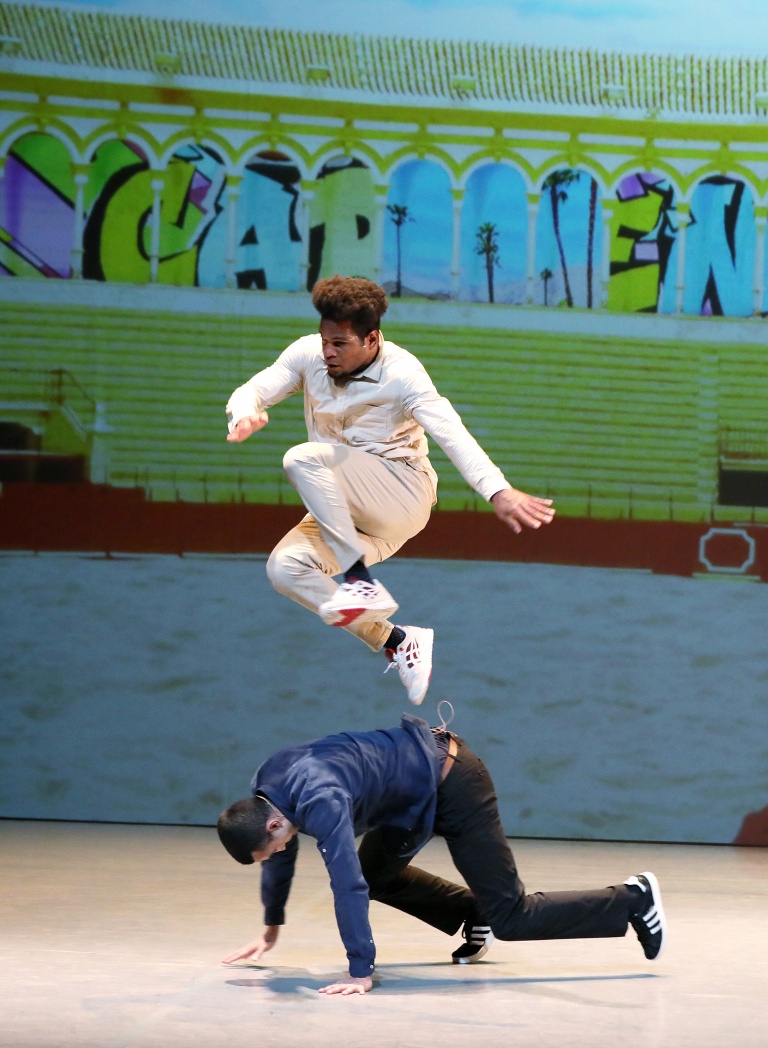 Maison des arts de Créteil - José Montalvo <br>→ Carmen Torô, toro, torõ